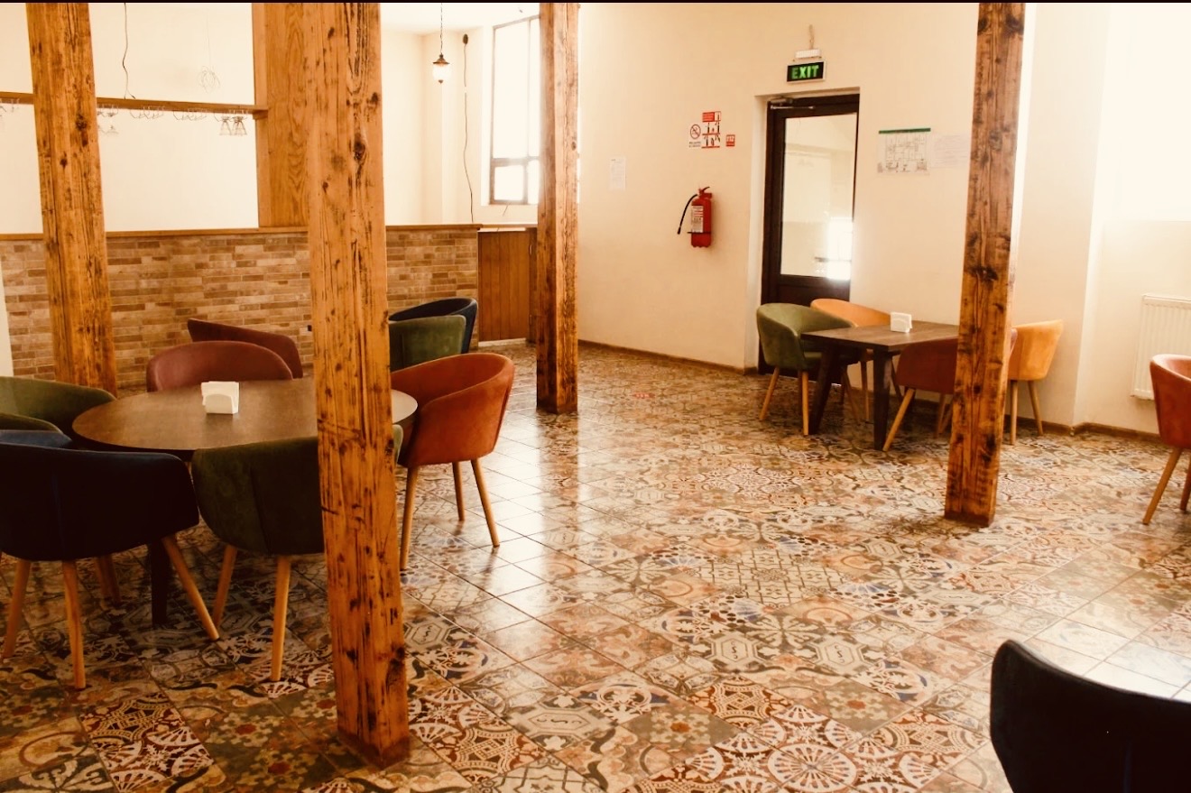 مطعم سبايس غاردن (غوداوري)